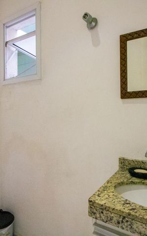Casa à venda com 140m², 3 quartos e 2 vagas Casa à venda com 140m², 3 quartos e 2 vagasLavabo