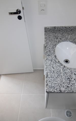 Apartamento à venda com 49m², 2 quartos e sem vagaBanheiro