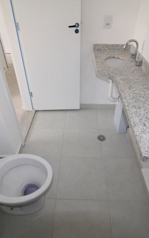 Apartamento à venda com 59m², 2 quartos e 1 vagaQuarto 2 - Banheiro