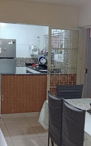 Casa para alugar com 150m², 2 quartos e 2 vagas Casa para alugar com 150m², 2 quartos e 2 vagasCozinha