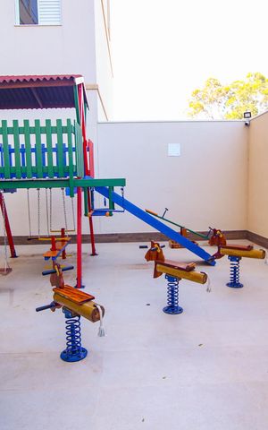 Apartamento à venda com 75m², 2 quartos e 2 vagas Apartamento à venda com 75m², 2 quartos e 2 vagasÁrea comum - Playground