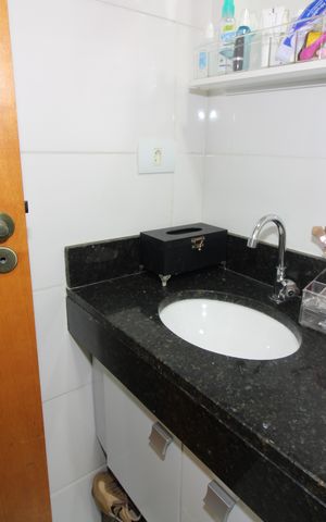 Casa de condomínio à venda com 65m², 2 quartos e 1 vagaBanheiro da Suíte 1