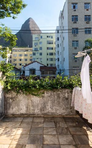 Casa à venda com 118m², 2 quartos e 1 vagaQuintal