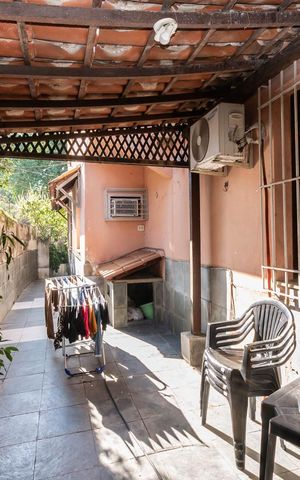 Casa à venda com 118m², 2 quartos e 1 vagaQuintal