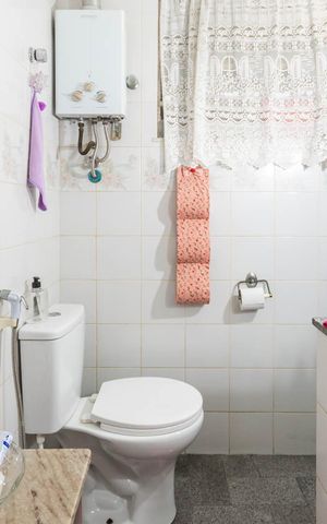 Casa à venda com 118m², 2 quartos e 1 vagaBanheiro Suíte