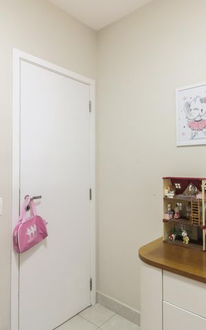 Apartamento à venda com 93m², 3 quartos e 2 vagas Apartamento à venda com 93m², 3 quartos e 2 vagasQuarto