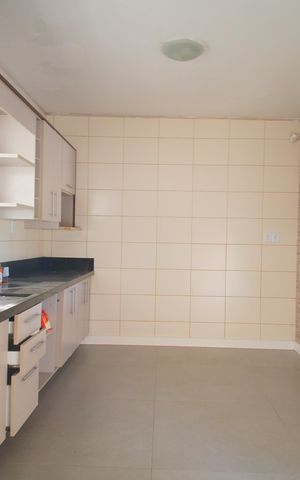 Casa à venda com 180m², 3 quartos e 2 vagasCozinha