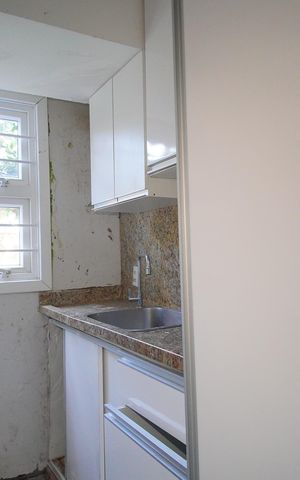 Casa à venda com 180m², 3 quartos e 2 vagasÁrea de Serviço