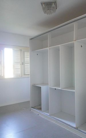 Casa à venda com 180m², 3 quartos e 2 vagasSuíte