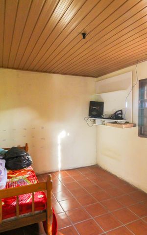 Casa à venda com 80m², 3 quartos e 4 vagas Casa à venda com 80m², 3 quartos e 4 vagasSuíte