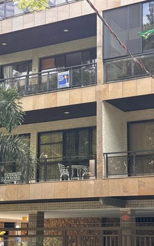 Apartamento à venda com 160m², 3 quartos e 2 vagas