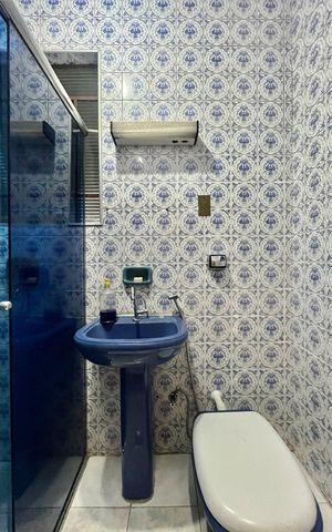 Casa à venda com 150m², 2 quartos e 2 vagas Casa à venda com 150m², 2 quartos e 2 vagasBanheiro