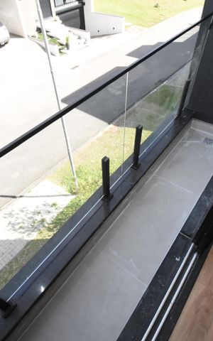 Casa de condomínio à venda com 250m², 3 quartos e 2 vagasSacada da Suíte 2