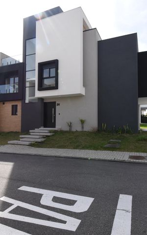 Casa de condomínio à venda com 250m², 3 quartos e 2 vagasÁrea externa