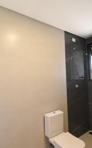 Casa de condomínio à venda com 250m², 3 quartos e 2 vagasBanheiro da Suíte