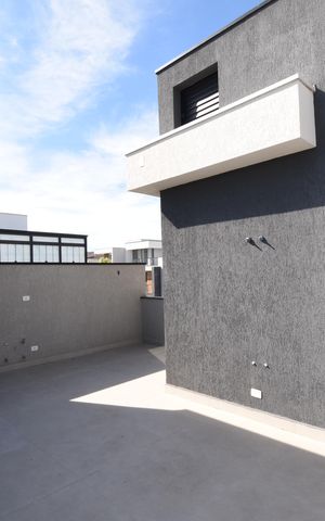 Casa de condomínio à venda com 250m², 3 quartos e 2 vagasCobertura