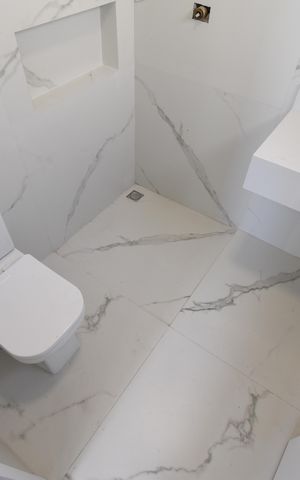 Casa de condomínio à venda com 250m², 3 quartos e 2 vagasBanheiro 3