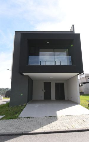 Casa de condomínio à venda com 250m², 3 quartos e 2 vagasÁrea externa