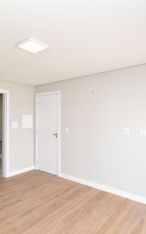 Casa de condomínio à venda com 250m², 3 quartos e 2 vagasSuíte 2