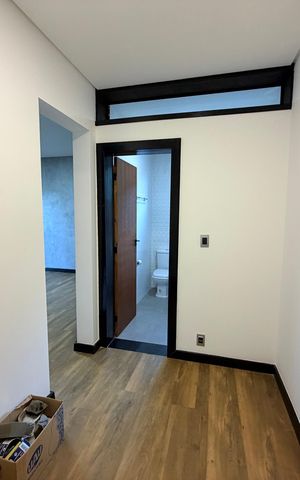 Casa de condomínio para alugar com 495m², 7 quartos e 4 vagas Casa de condomínio para alugar com 495m², 7 quartos e 4 vagasBanheiro de serviço