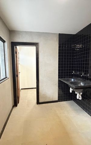 Casa de condomínio para alugar com 495m², 7 quartos e 4 vagas Casa de condomínio para alugar com 495m², 7 quartos e 4 vagasÁrea de serviço