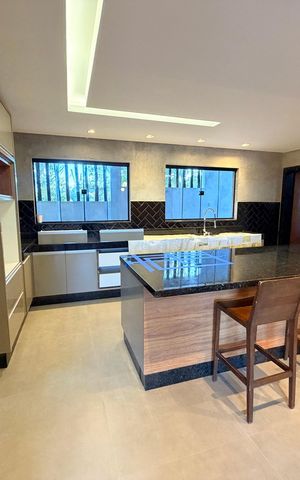 Casa de condomínio para alugar com 495m², 7 quartos e 4 vagas Casa de condomínio para alugar com 495m², 7 quartos e 4 vagasSala de jantar