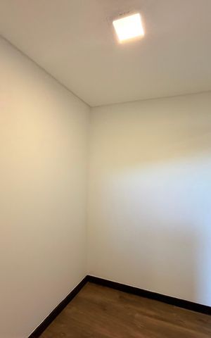 Casa de condomínio para alugar com 495m², 7 quartos e 4 vagas Casa de condomínio para alugar com 495m², 7 quartos e 4 vagasCorredor