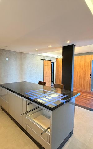 Casa de condomínio para alugar com 495m², 7 quartos e 4 vagas Casa de condomínio para alugar com 495m², 7 quartos e 4 vagasSala de jantar