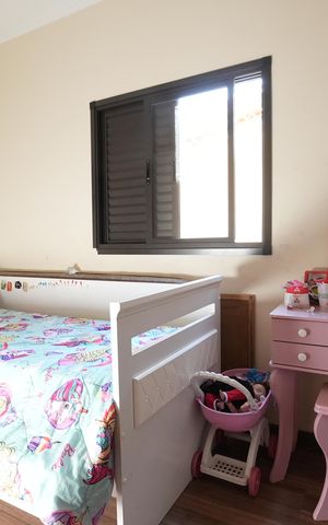 Casa à venda com 125m², 3 quartos e 6 vagasQuarto 2