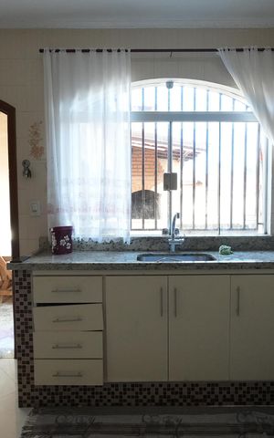Casa à venda com 125m², 3 quartos e 6 vagasCozinha
