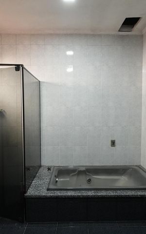 Casa à venda com 125m², 3 quartos e 6 vagasBanheiro da Suíte
