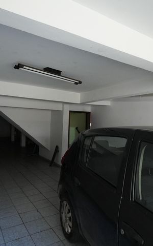 Casa à venda com 125m², 3 quartos e 6 vagasGaragem
