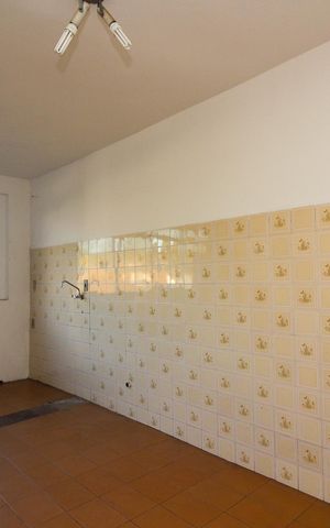 Casa à venda com 160m², 2 quartos e 2 vagas Casa à venda com 160m², 2 quartos e 2 vagasCozinha 1