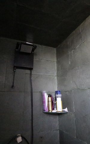 Casa de condomínio à venda com 250m², 5 quartos e 2 vagasBanheiro