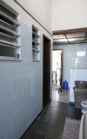 Casa de condomínio à venda com 250m², 5 quartos e 2 vagasÁrea de Serviço