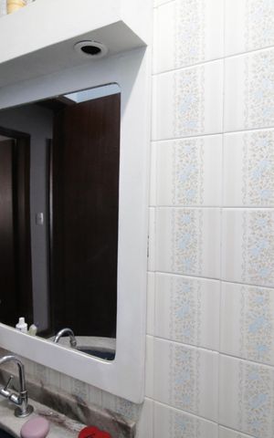 Casa de condomínio à venda com 250m², 5 quartos e 2 vagasBanheiro 2