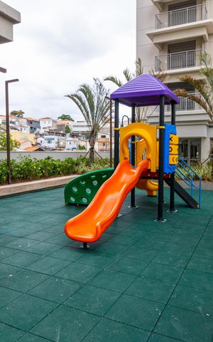 Apartamento à venda com 155m², 3 quartos e 2 vagas Apartamento à venda com 155m², 3 quartos e 2 vagasÁrea comum - Playground