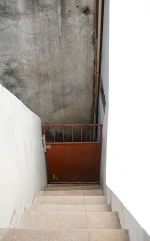 Apartamento para alugar com 90m², 3 quartos e sem vagaEscadas 