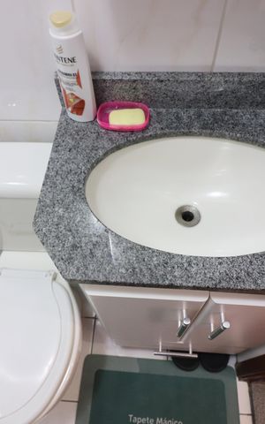 Apartamento à venda com 77m², 2 quartos e 1 vagaBanheiro Social