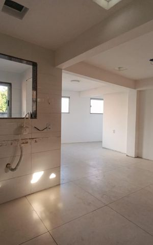 Casa para alugar com 170m², 2 quartos e 1 vaga Casa para alugar com 170m², 2 quartos e 1 vagaCozinha Casa de Cima