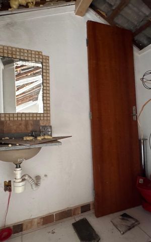 Casa de condomínio à venda com 270m², 3 quartos e 3 vagas Casa de condomínio à venda com 270m², 3 quartos e 3 vagasSótão - Lavabo