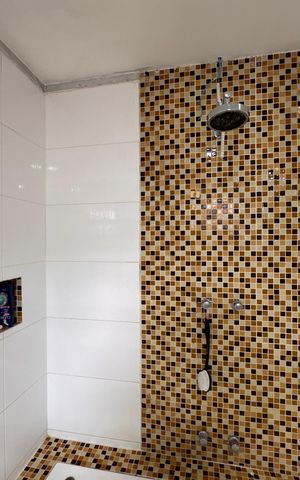 Casa de condomínio à venda com 270m², 3 quartos e 3 vagas Casa de condomínio à venda com 270m², 3 quartos e 3 vagasSuíte 1 (Master) - Banheiro