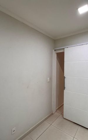 Casa de condomínio à venda com 270m², 3 quartos e 3 vagas Casa de condomínio à venda com 270m², 3 quartos e 3 vagasSuíte 1 (Master) - Closet