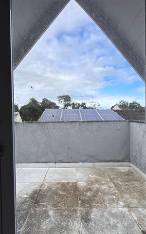 Casa de condomínio à venda com 270m², 3 quartos e 3 vagas Casa de condomínio à venda com 270m², 3 quartos e 3 vagasSótão
