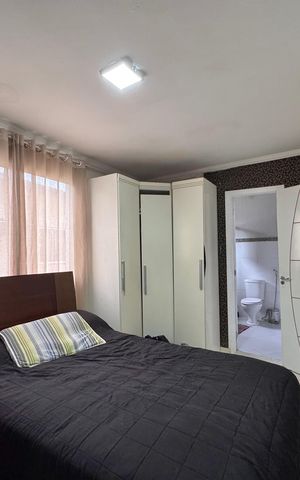 Casa de condomínio à venda com 270m², 3 quartos e 3 vagas Casa de condomínio à venda com 270m², 3 quartos e 3 vagasSuíte 2 (Canadense)