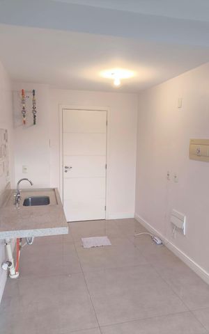 Studio para alugar com 25m², 1 quarto e sem vaga Studio para alugar com 25m², 1 quarto e sem vagaCozinha