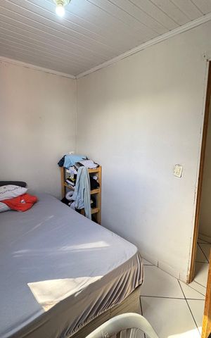 Casa à venda com 225m², 6 quartos e 4 vagas Casa à venda com 225m², 6 quartos e 4 vagasQuarto 3 anexo 2