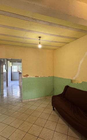 Casa à venda com 225m², 6 quartos e 4 vagas Casa à venda com 225m², 6 quartos e 4 vagasCasa 1 - Sala
