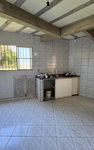 Casa à venda com 225m², 6 quartos e 4 vagas Casa à venda com 225m², 6 quartos e 4 vagasCozinha anexo 1