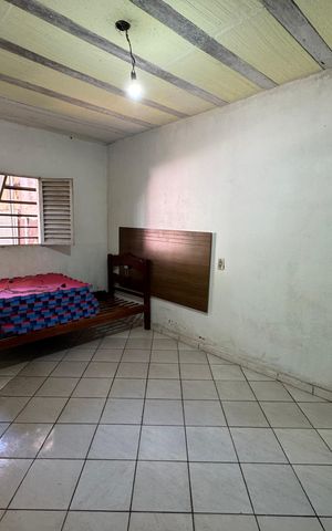 Casa à venda com 225m², 6 quartos e 4 vagas Casa à venda com 225m², 6 quartos e 4 vagasQuarto 1 anexo 1